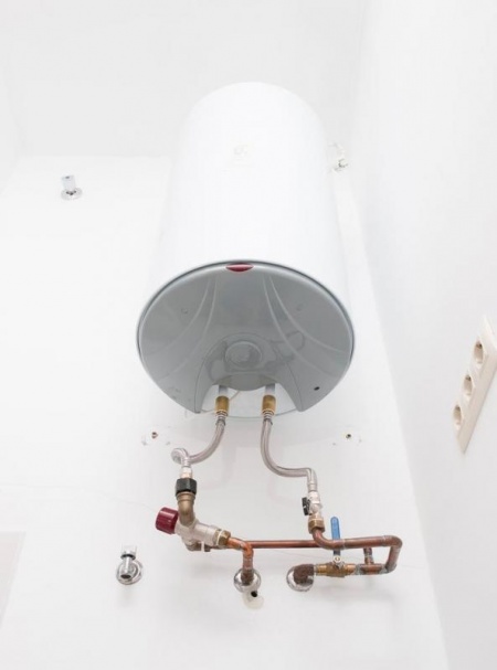 Comment installer un chauffe-eau pour un confort optimal et durable ?